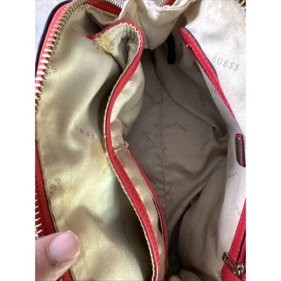 Guess Medium handbag red dome shaped zippered closure satchel - Picture 8 of 16